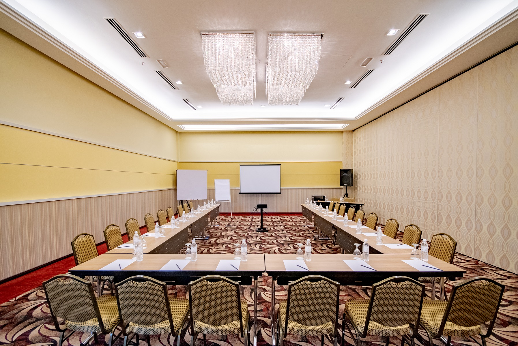 U-Shape Seating Hall